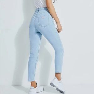 Guess skinny 90’s jeans light wash US Size 24